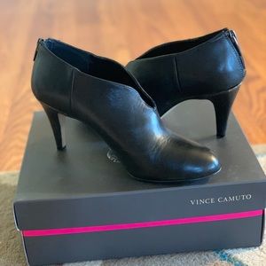 Black Back Zip Bootie